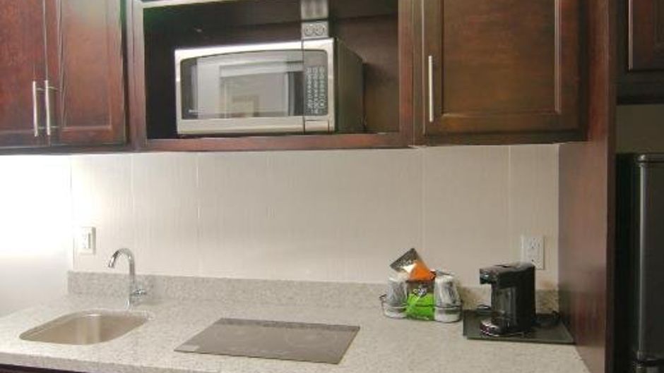 Paradise Inn & Suites Redwater Room
