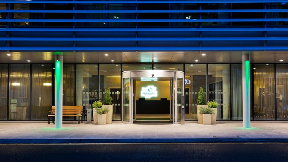Holiday Inn London – Whitechapel Exterior