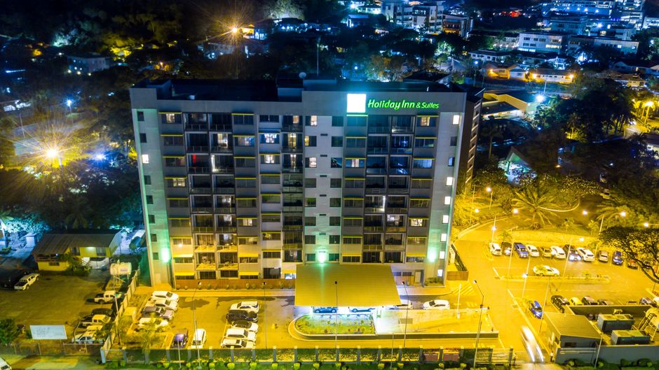 Holiday Inn Port Moresby Exterior