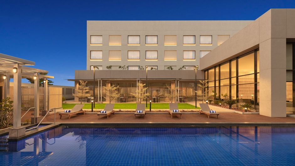 Courtyard by Marriott Tiruchirappalli Pool