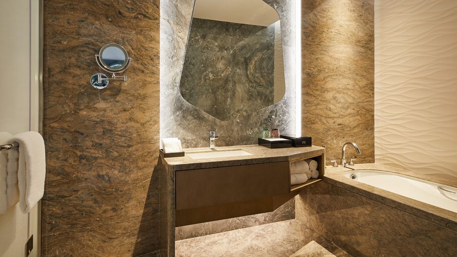 The Westin Qingdao West Coast Room