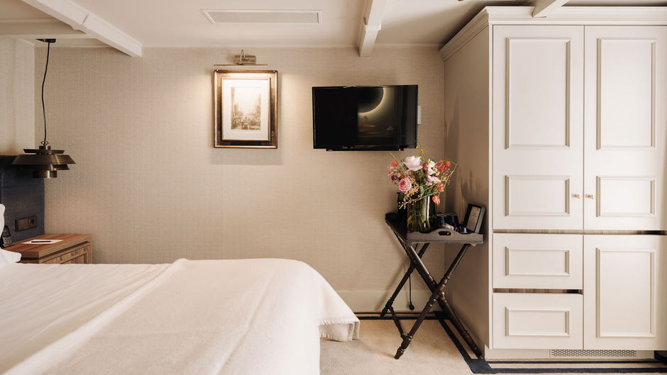 Seven One Seven Room