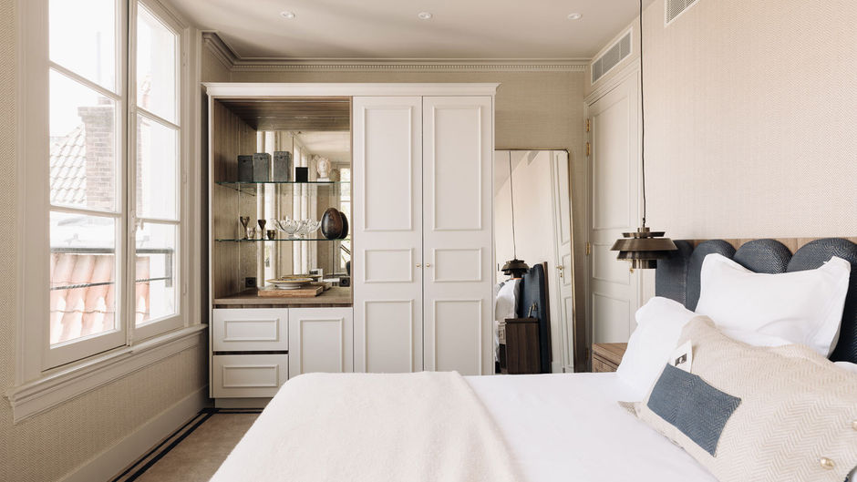 Seven One Seven Room