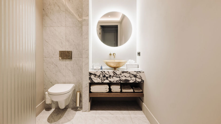 Seven One Seven Room