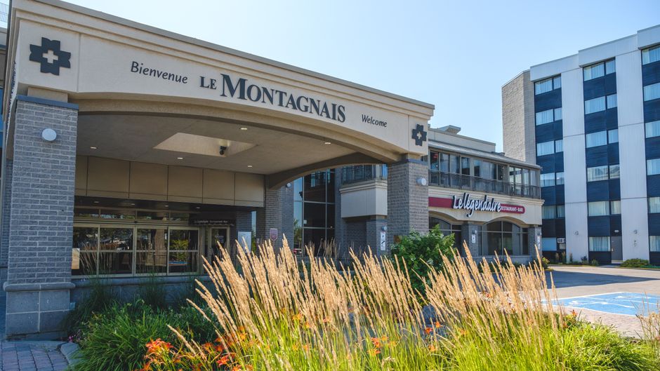 Le Montagnais Hotel Exterior