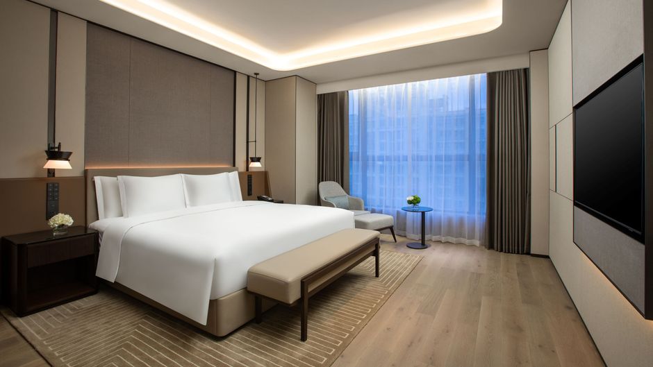 Crowne Plaza High Tech Zone Suite