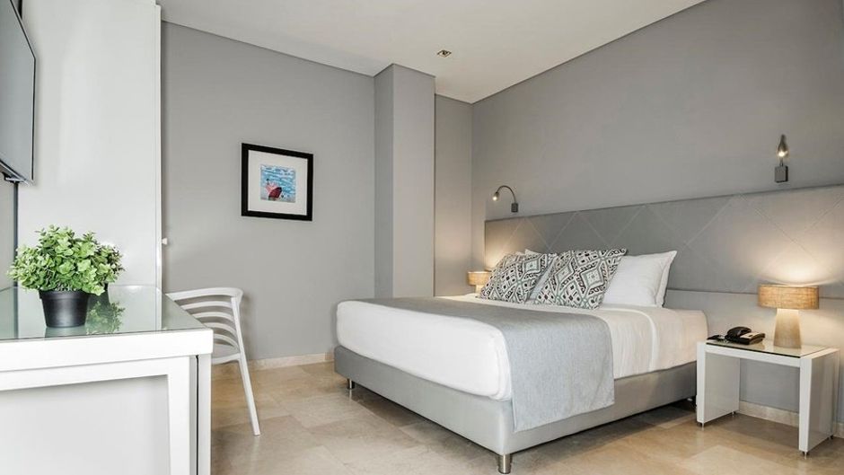 OZ Hotel Room