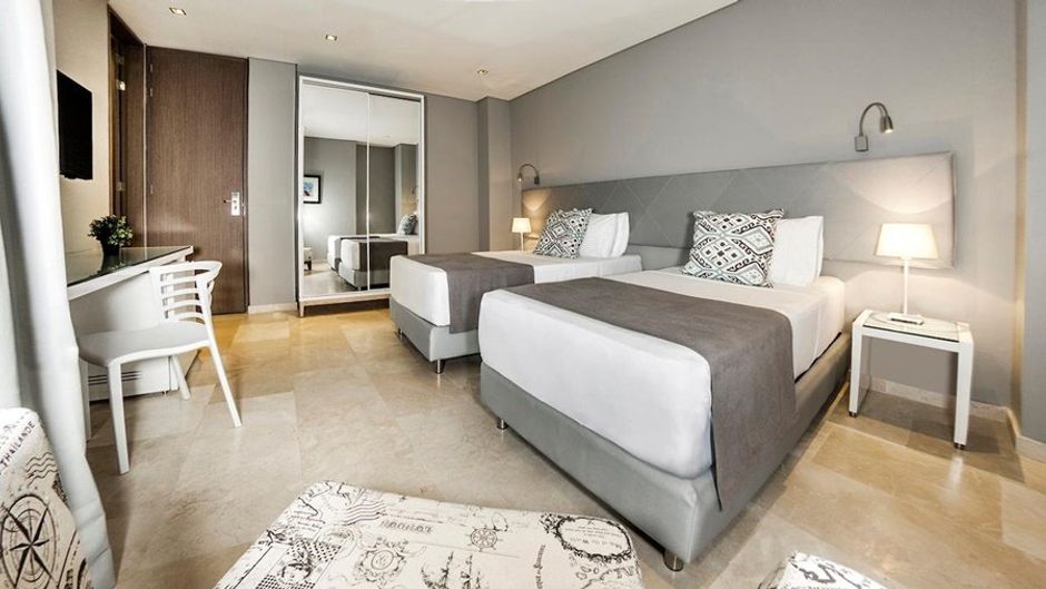 OZ Hotel Room