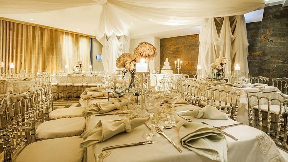 OZ Hotel Restaurant