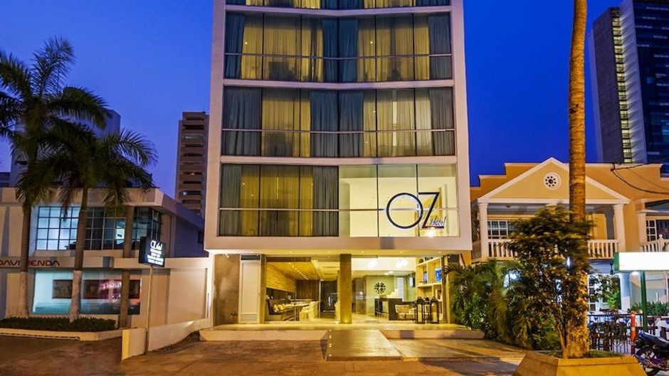OZ Hotel Exterior