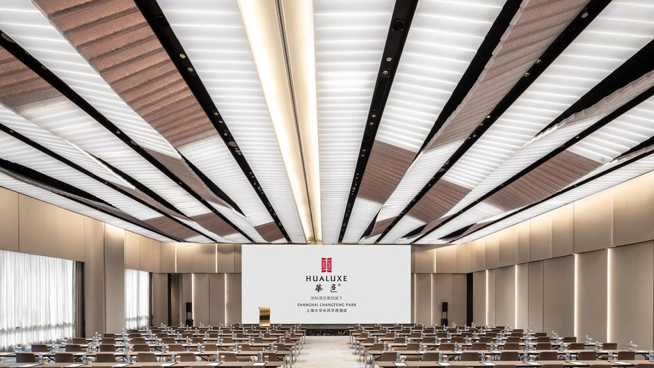 HUALUXE Changfeng Park Ballroom