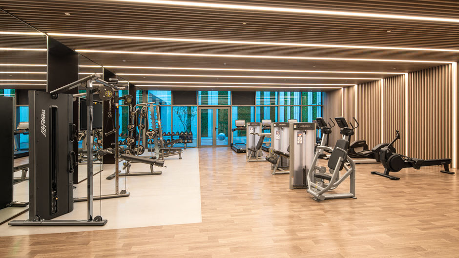 HUALUXE Changfeng Park Health Club