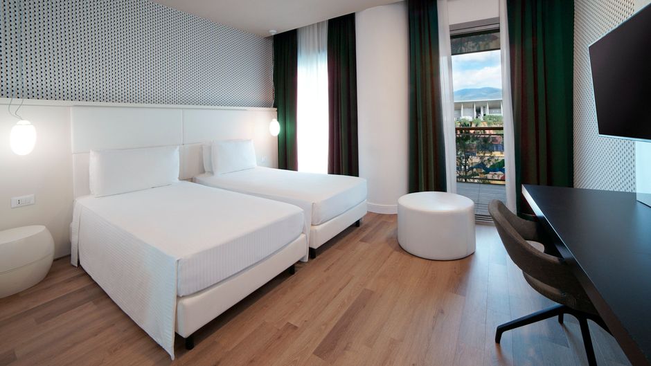 Holiday Inn Nola - Naples Vulcano Buono Room