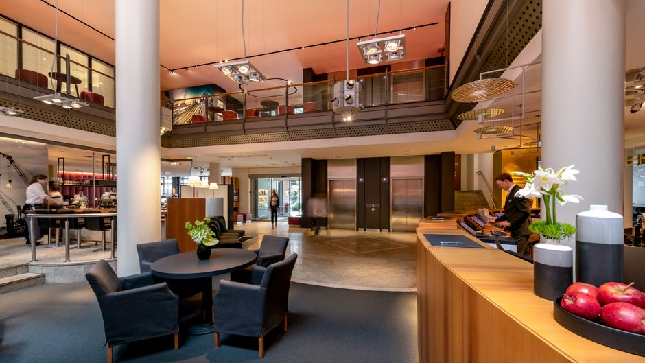 The Madison Hamburg Lobby
