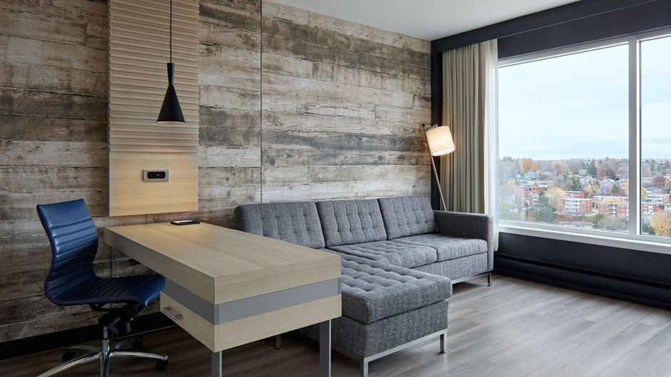 Delta Hotels Sherbrooke Conference Centre Suite