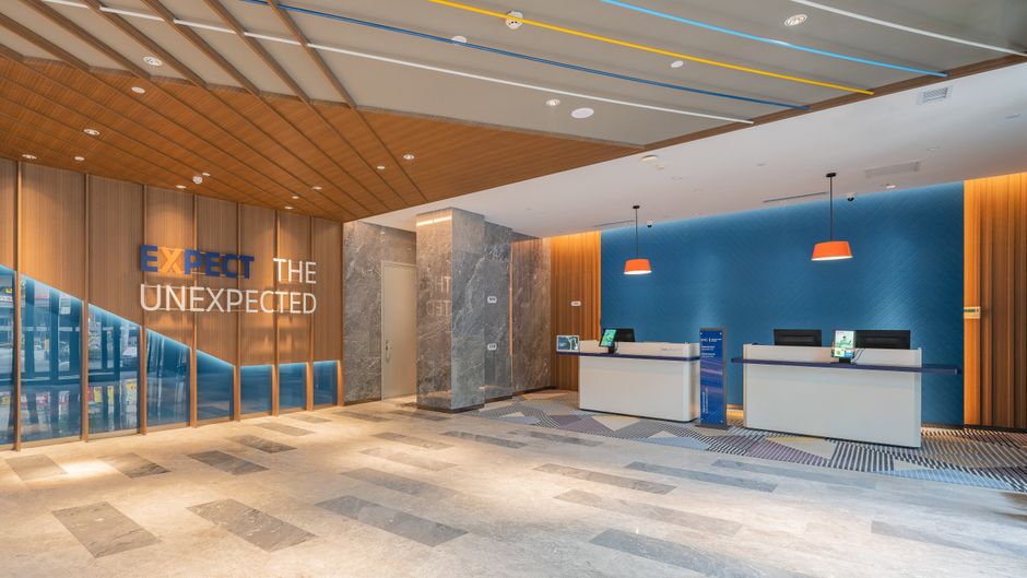 Holiday Inn Express High Tech Zone Lobby
