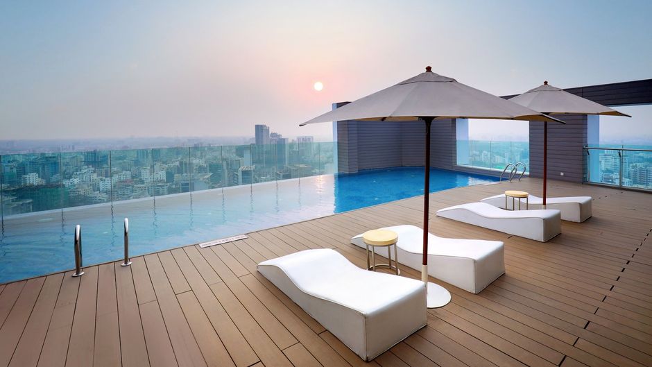 Crowne Plaza Dhaka Gulshan Pool