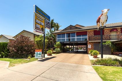 Cattleman's Country Motor Inn