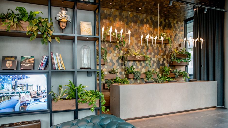 Motel One Innsbruck Lobby