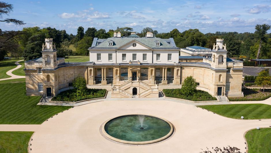 The Langley, A Luxury Collection Hotel Exterior