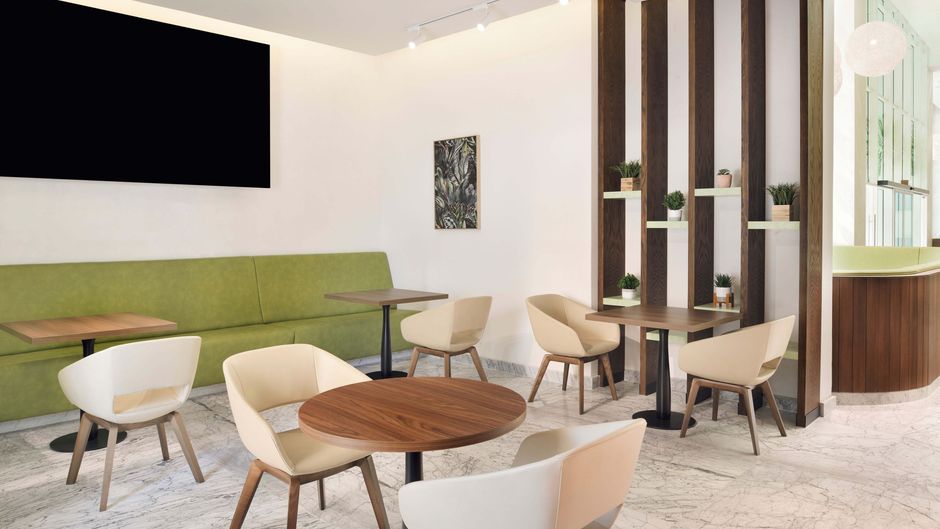 Element City Center Doha Restaurant