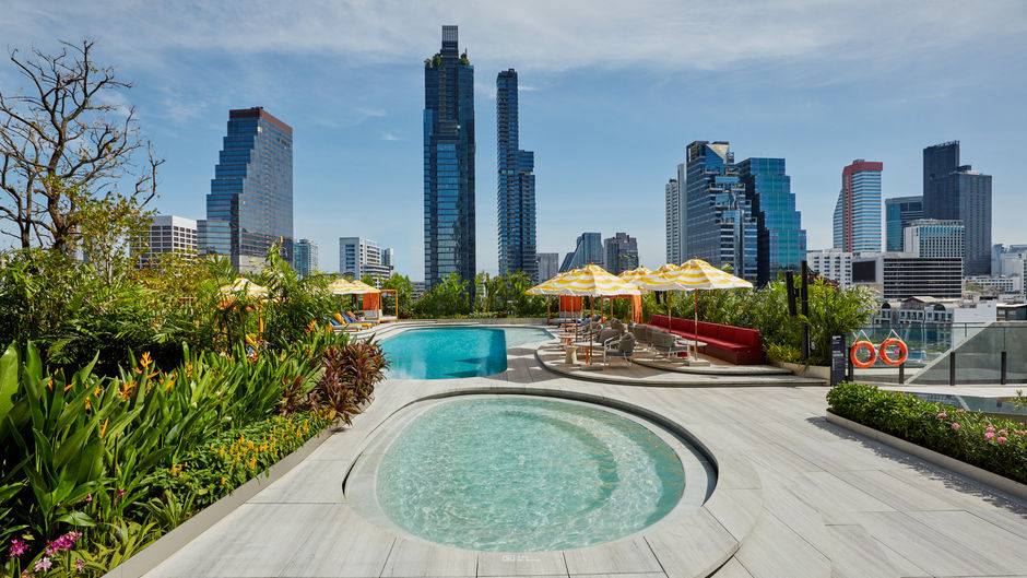 The Standard, Bangkok Mahanakhon Pool