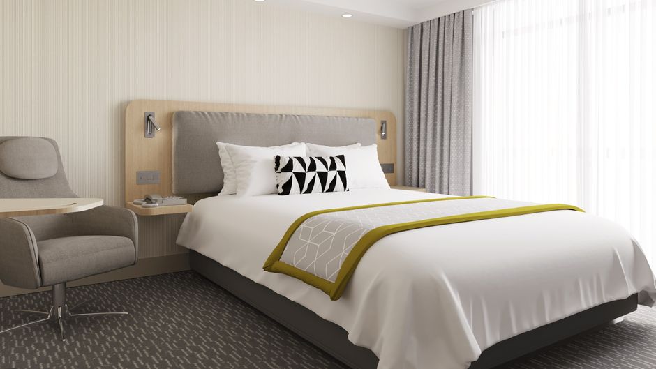 Holiday Inn Express Airport Room