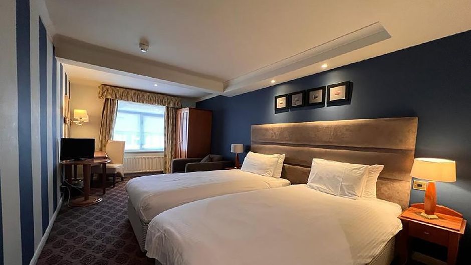 Manor Hotel Room