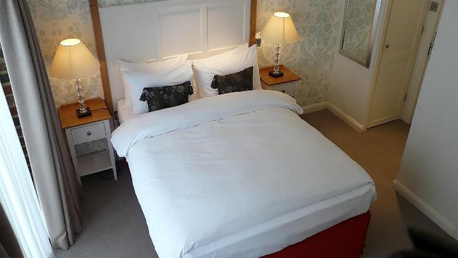 Manor Hotel Room