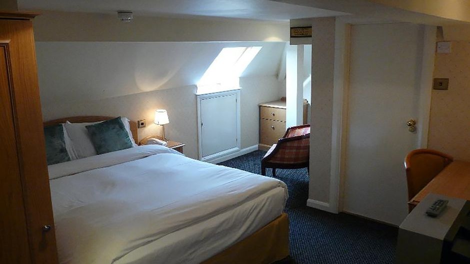 Manor Hotel Room