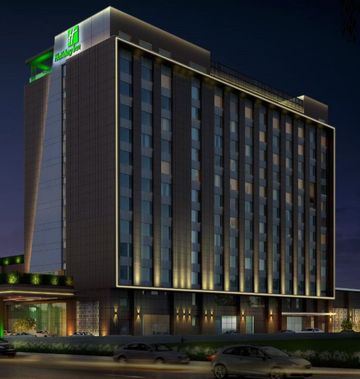 Holiday Inn Lucknow Airport