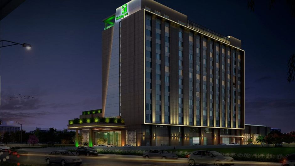 Holiday Inn Lucknow Airport Exterior