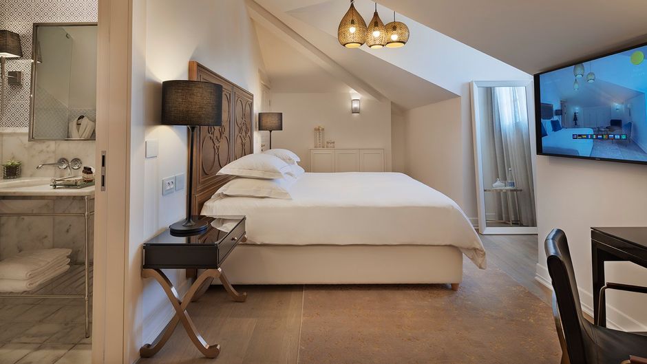 The Drisco Hotel Room