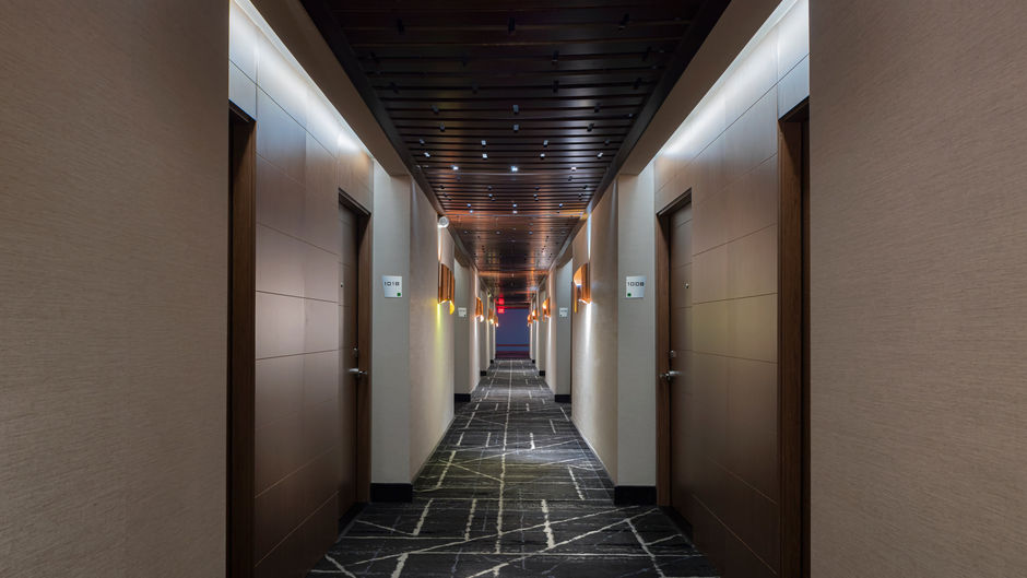 Holiday Inn Hotel Lobby