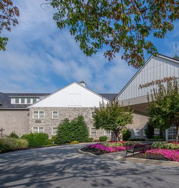 AmishView Inn & Suites