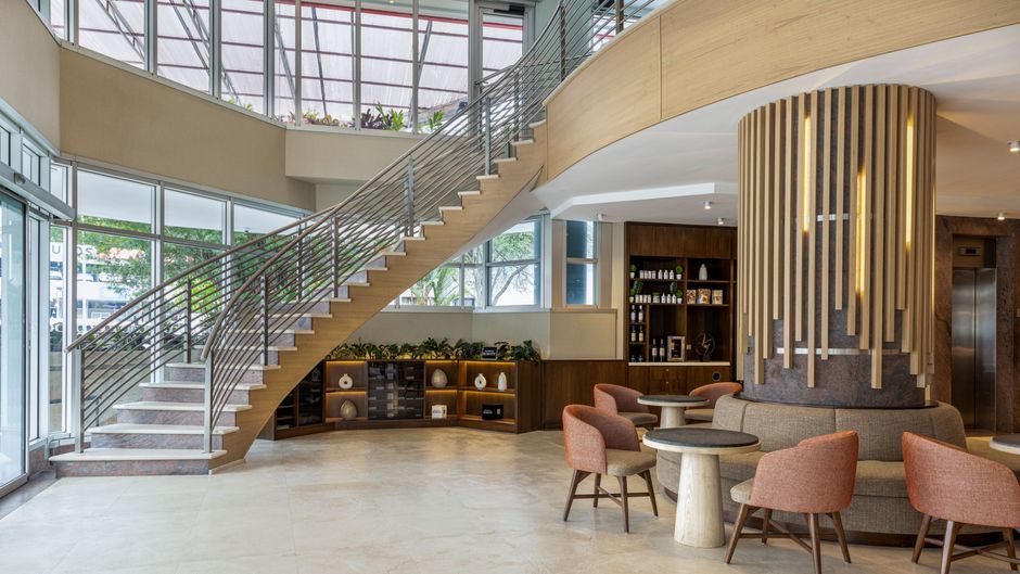 Marriott Executive Apartments Finisterre Exterior