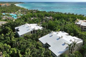 Grand Palladium Colonial Resort & Spa