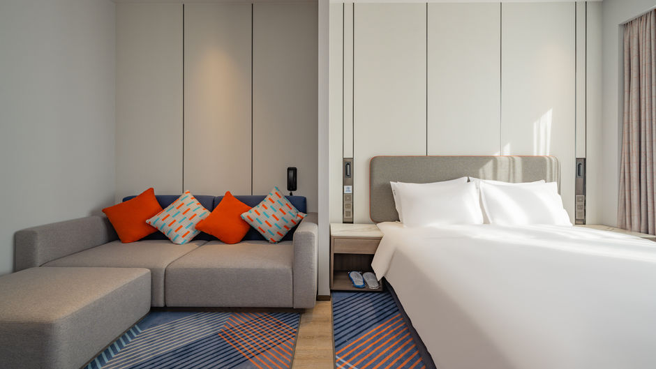 Holiday Inn Express Luzhi Suite