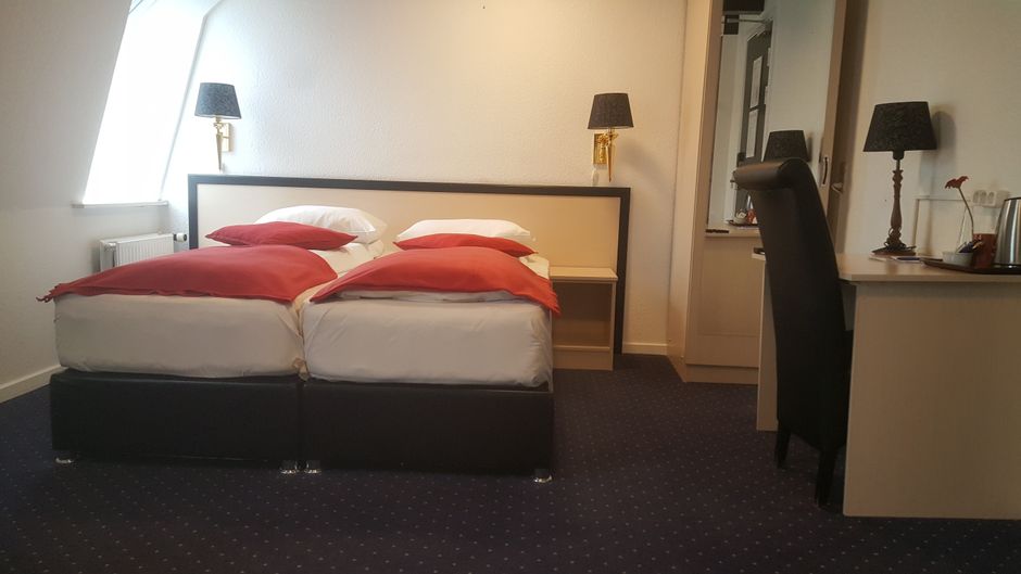 Prinsen Hotel Room