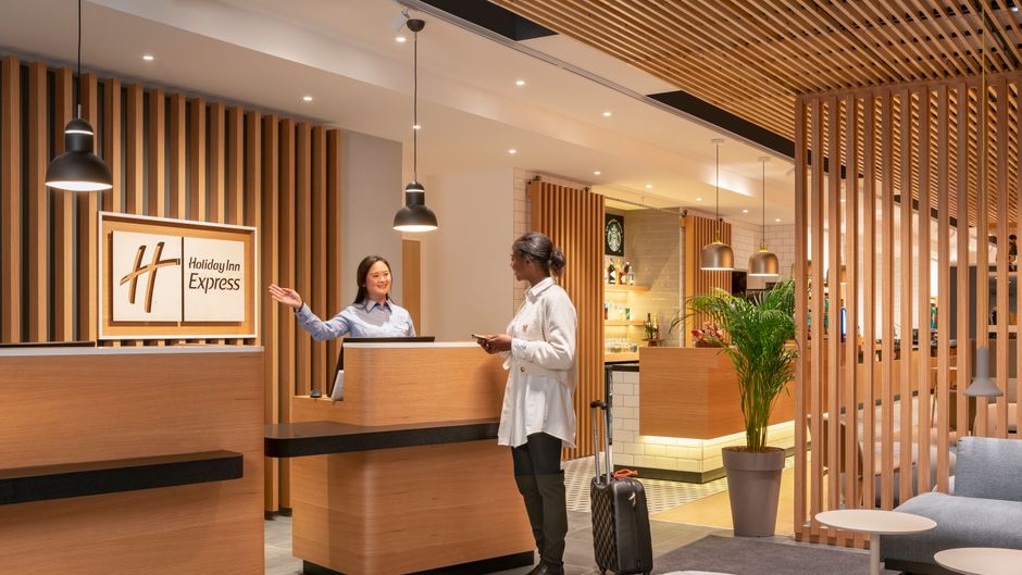 Holiday Inn Express Marne la Vallee Lobby