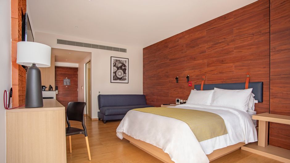 voco Guadalajara Neruda Room