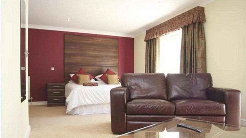 The Kinmel & Kinspa Room