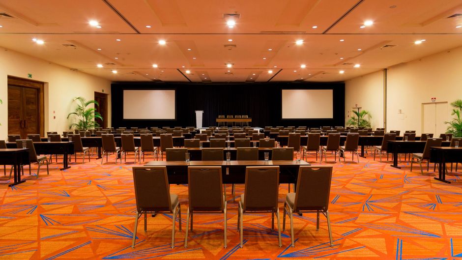 Sheraton Buganvilias Resort-Conv Center Meeting