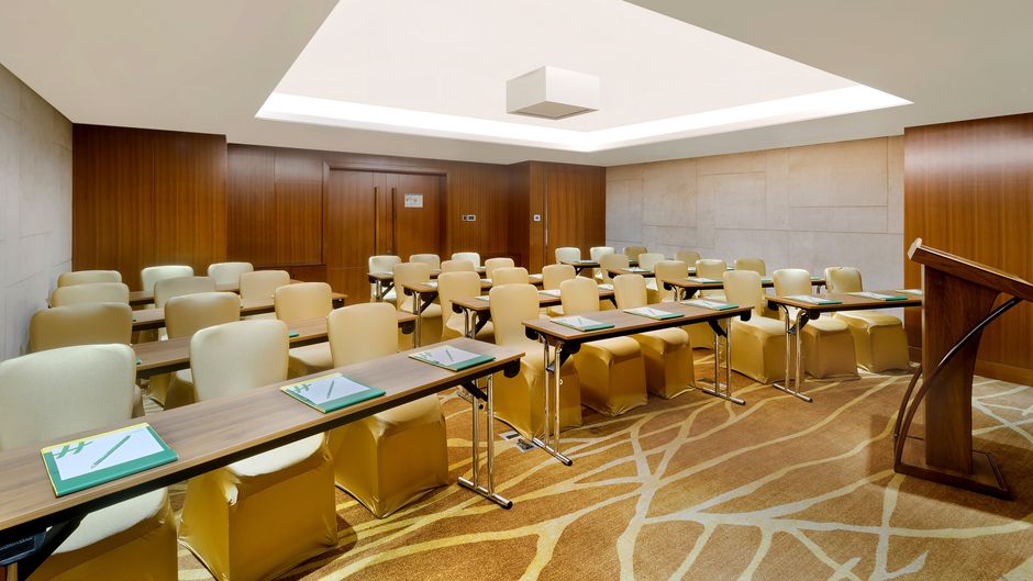 Holiday Inn Dhaka City Centre Ballroom