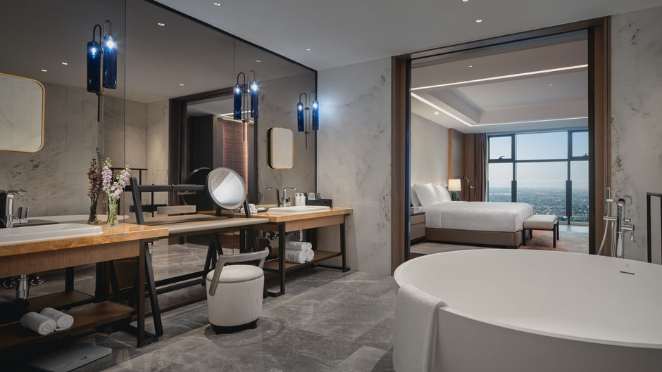 HUALUXE Kunshan Huaqiao Room