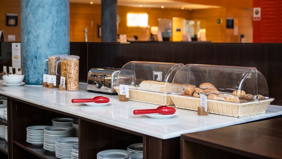 Holiday Inn Express Barcelona Restaurant