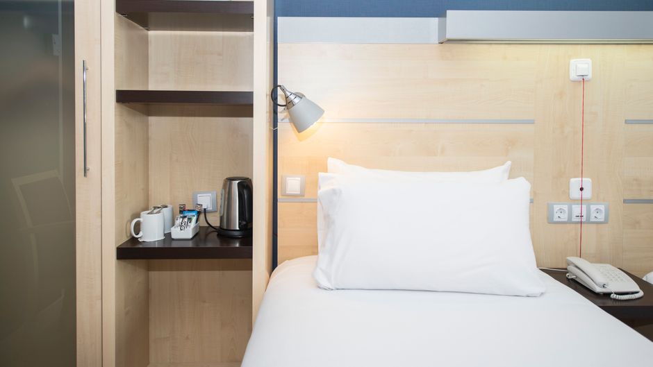 Holiday Inn Express Barcelona Room