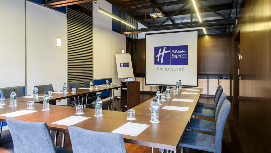 Holiday Inn Express Barcelona City Meeting