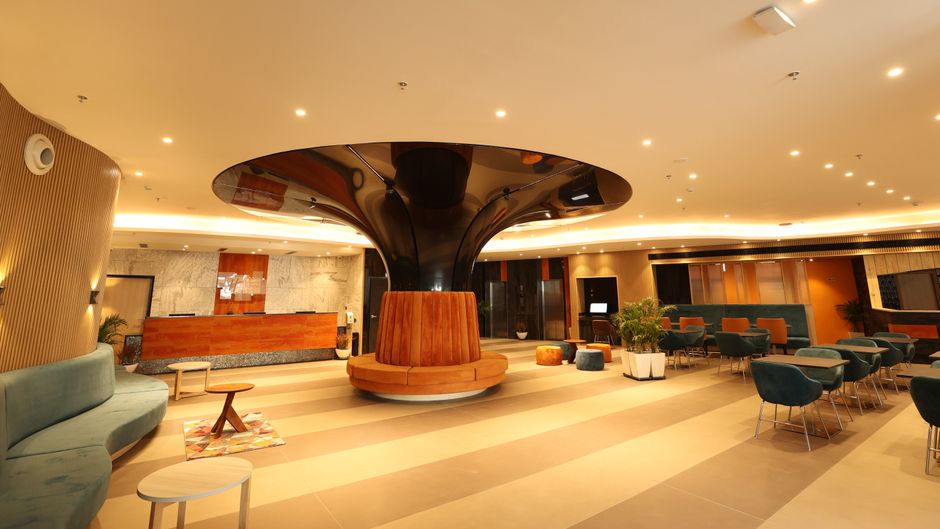 Holiday Inn Express & Suites Gopalpura Exterior