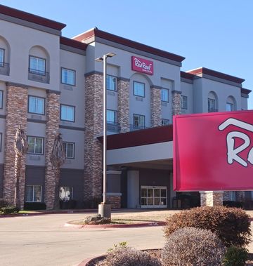 Red Roof Inn & Suites Longview